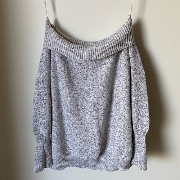 Off The Shoulder Knit Sweater - Picture 1 of 4